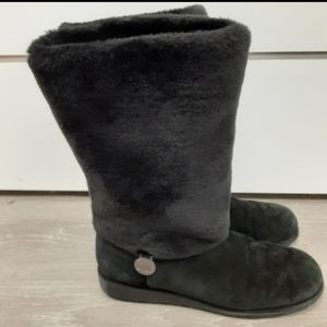 Stuart Weitzman S 7.5/8 Sanitized, Waterproof